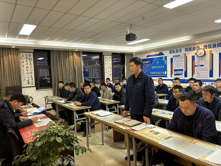职工进行旁观感分享1，党鑫摄.jpg